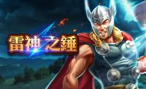 雷神之槌老虎機遊戲畫面，展示雷神角色與遊戲標題